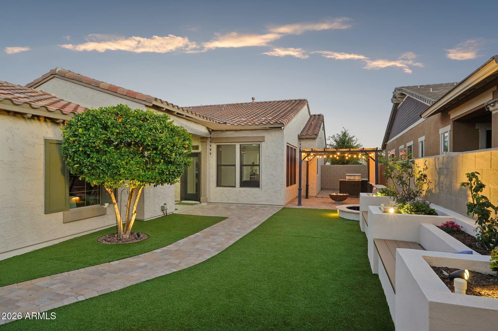 20906 W SUNRISE Lane, Buckeye, AZ 85396 — photo 12 of 44