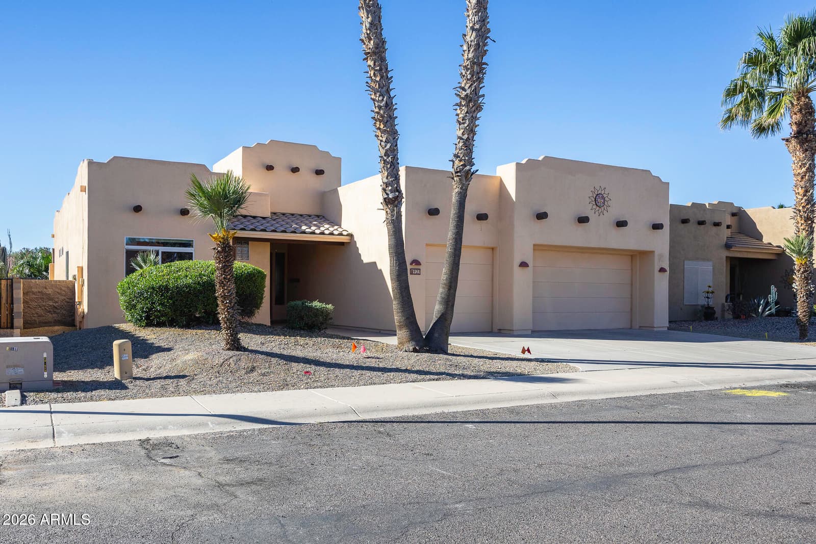923 W CROOKED STICK Drive, Casa Grande, AZ 85122 — photo 1 of 42