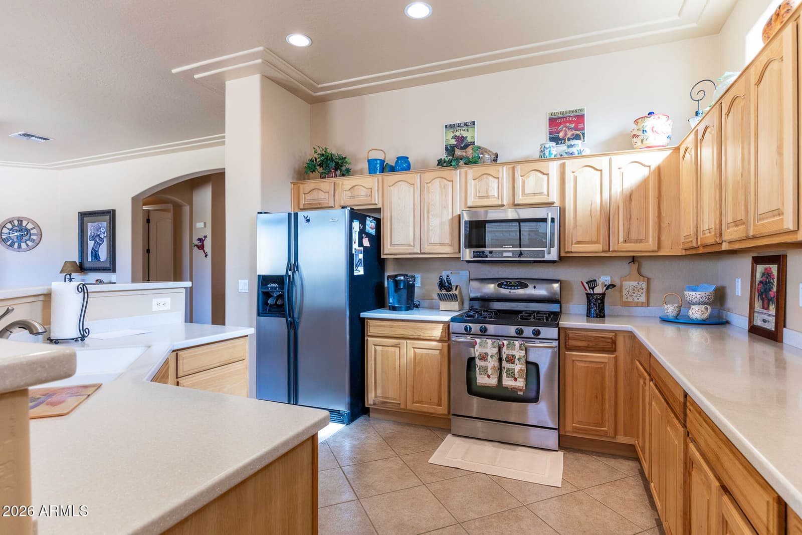 923 W CROOKED STICK Drive, Casa Grande, AZ 85122 — photo 11 of 42