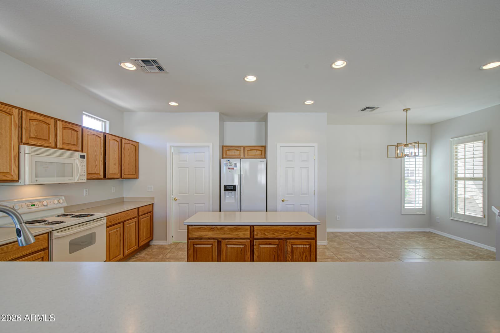 3854 E COUNTY DOWN Drive, Chandler, AZ 85249 — photo 9 of 39