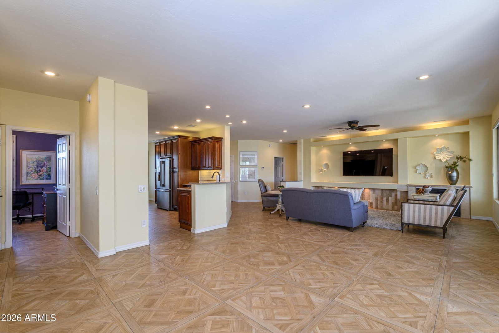 15506 W CLEAR CANYON Drive, Surprise, AZ 85374 — photo 9 of 42