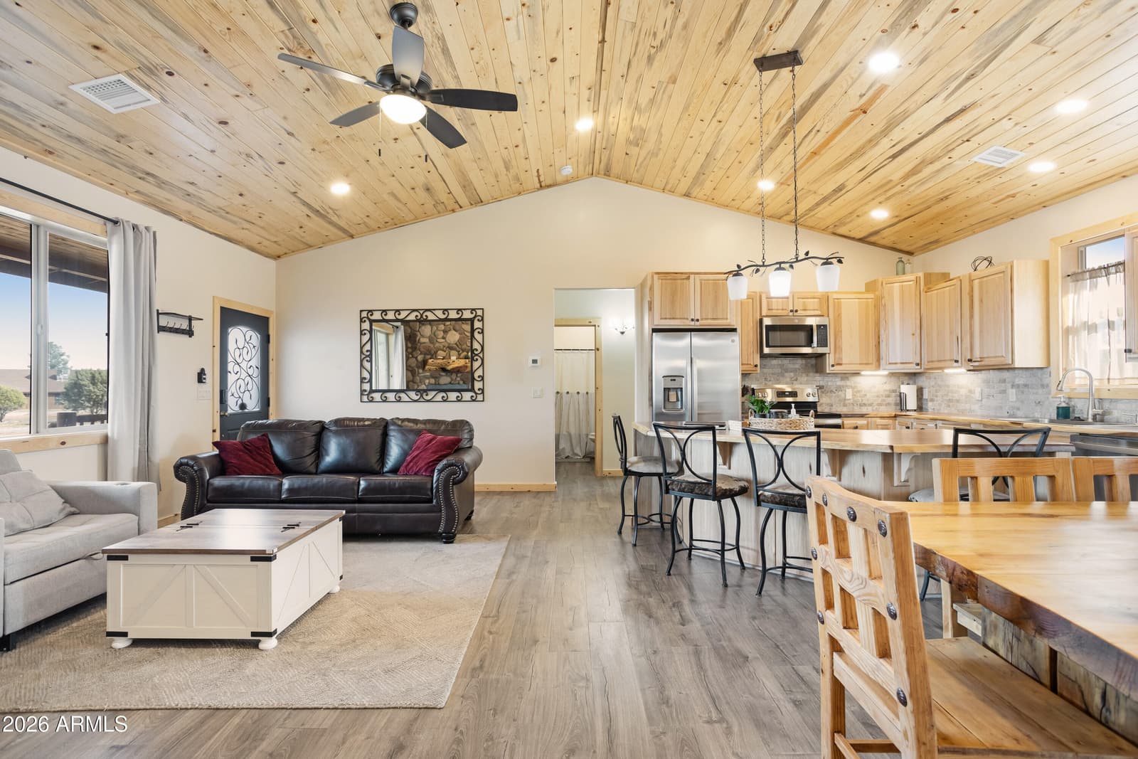 2718 Church Lane, Overgaard, AZ 85933 — photo 4 of 50
