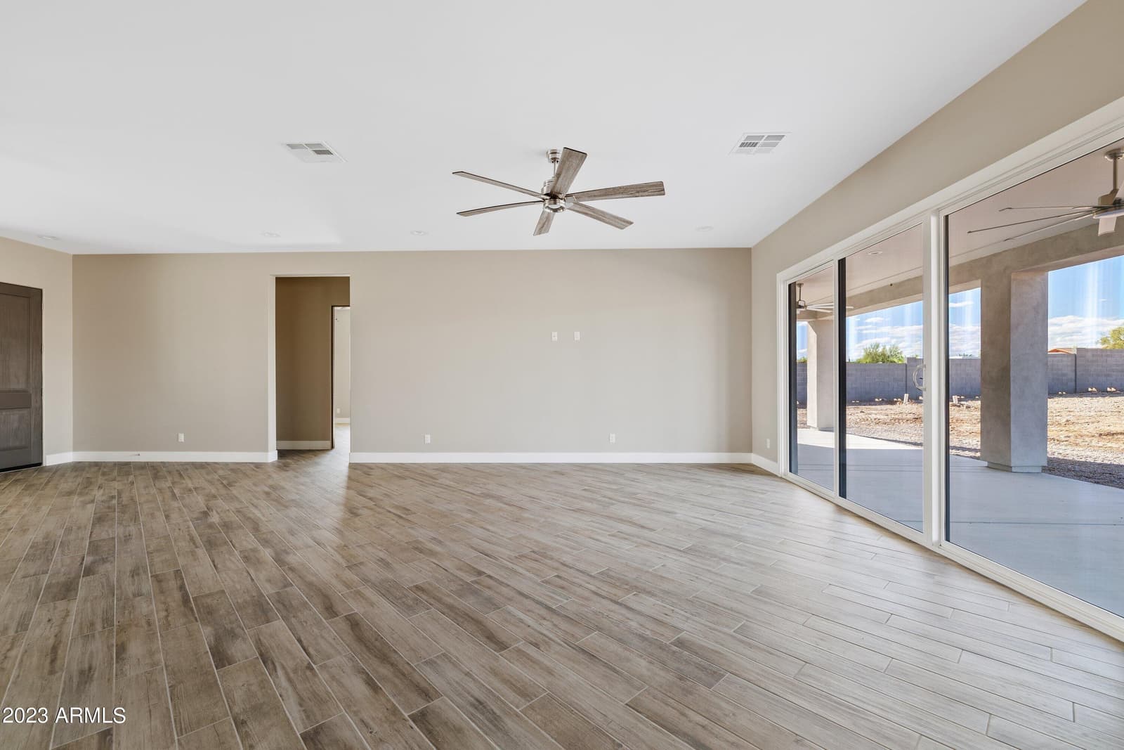 2534 W FERNWOOD Drive, Phoenix, AZ 85086 — photo 13 of 40