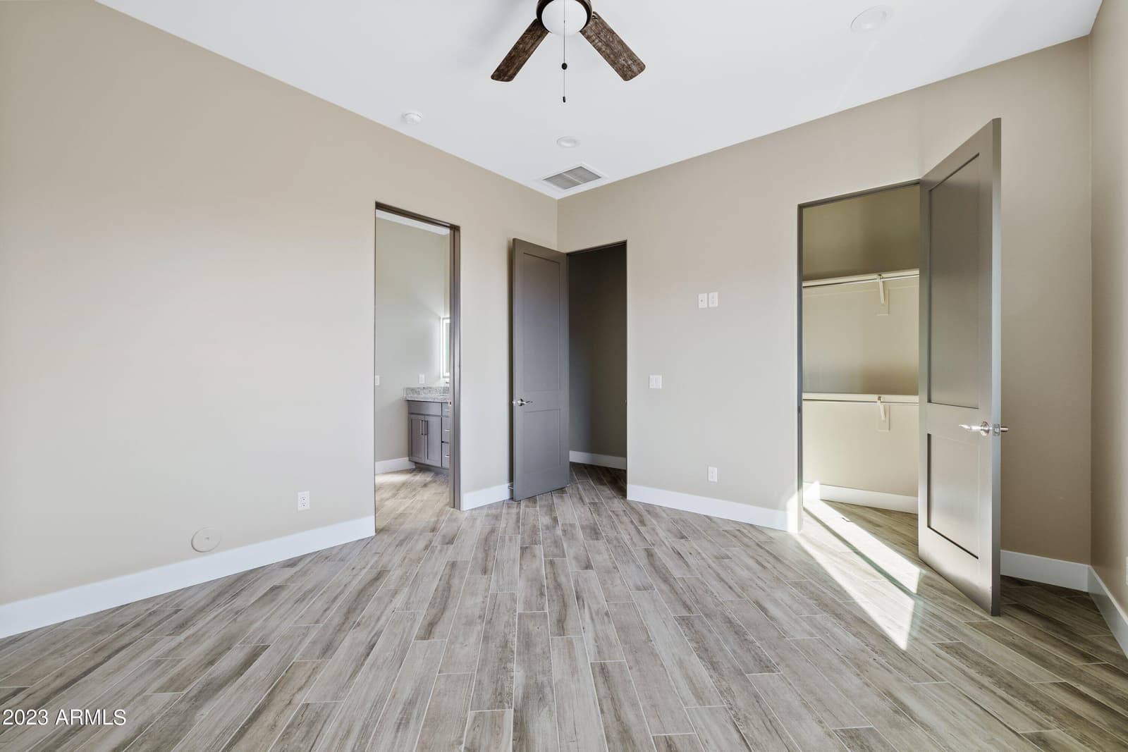 2534 W FERNWOOD Drive, Phoenix, AZ 85086 — photo 27 of 40