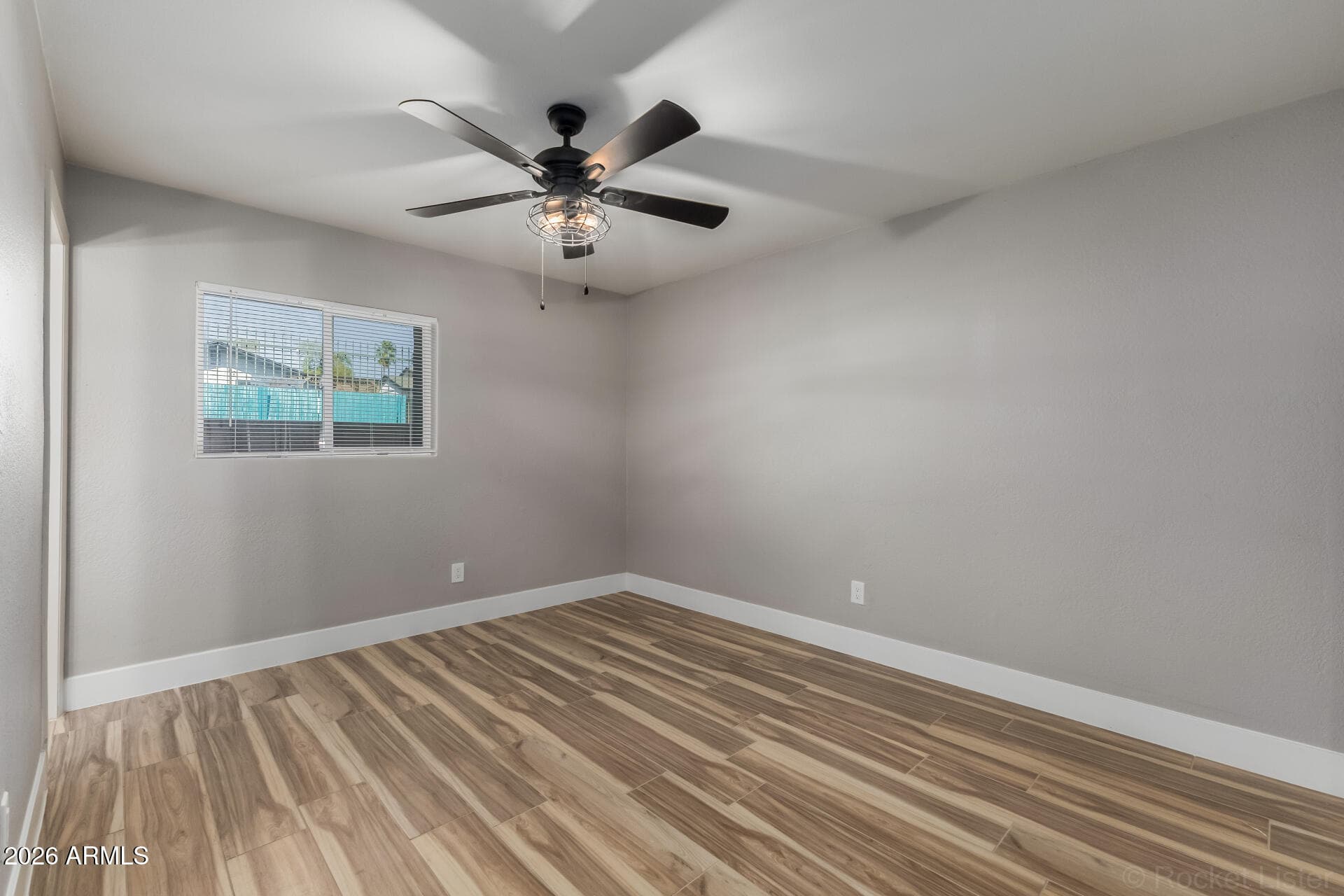 214 E RUTH Avenue 109, Phoenix, AZ 85020 — photo 14 of 26