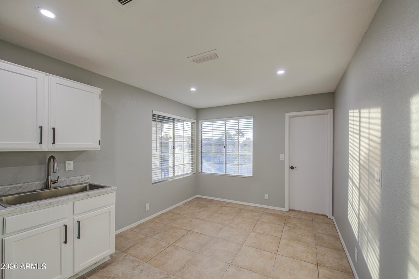 6631 N 85TH Avenue, Glendale, AZ 85305 — photo 6 of 42