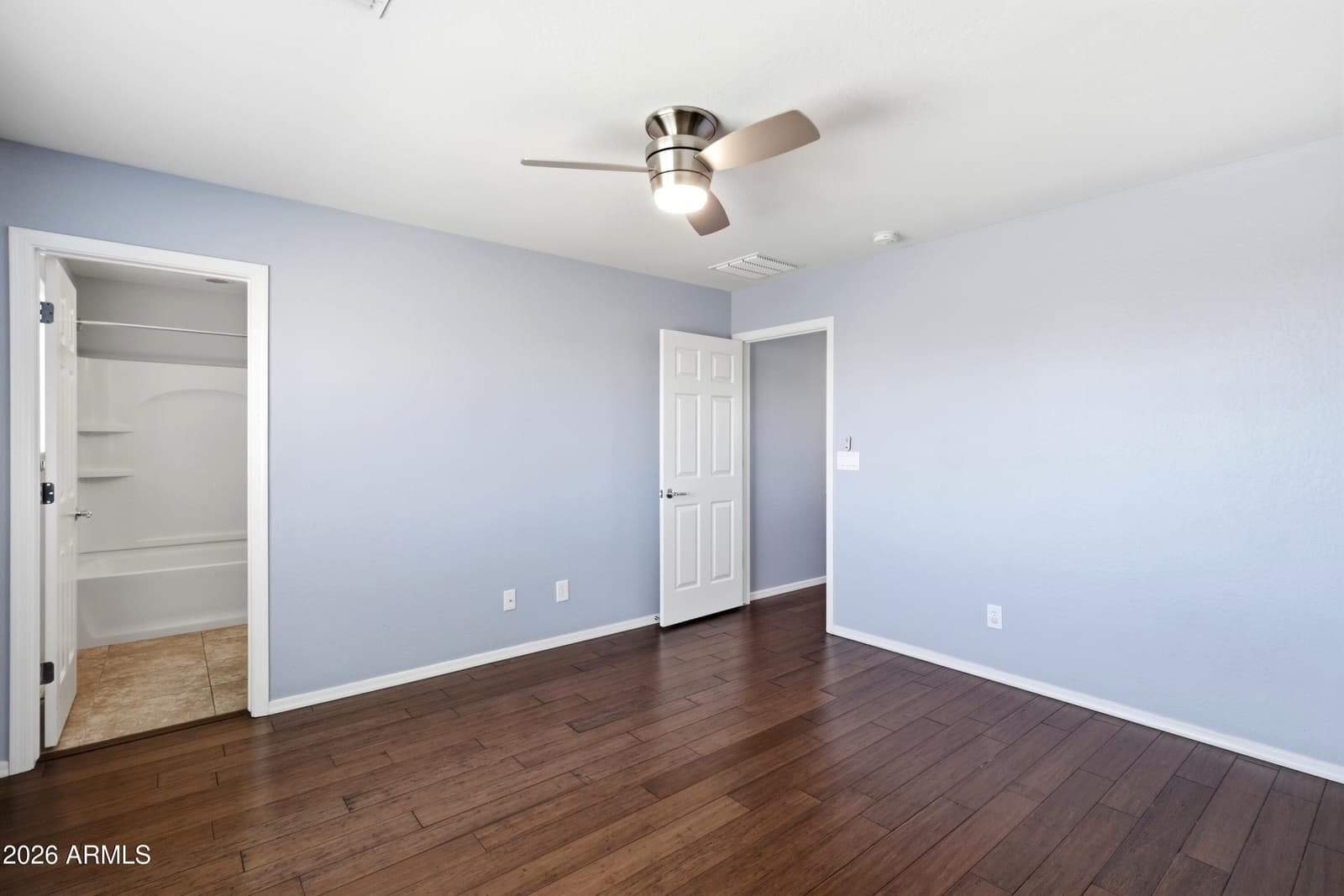 1717 W BUCKHORN Trail, Phoenix, AZ 85085 — photo 10 of 38