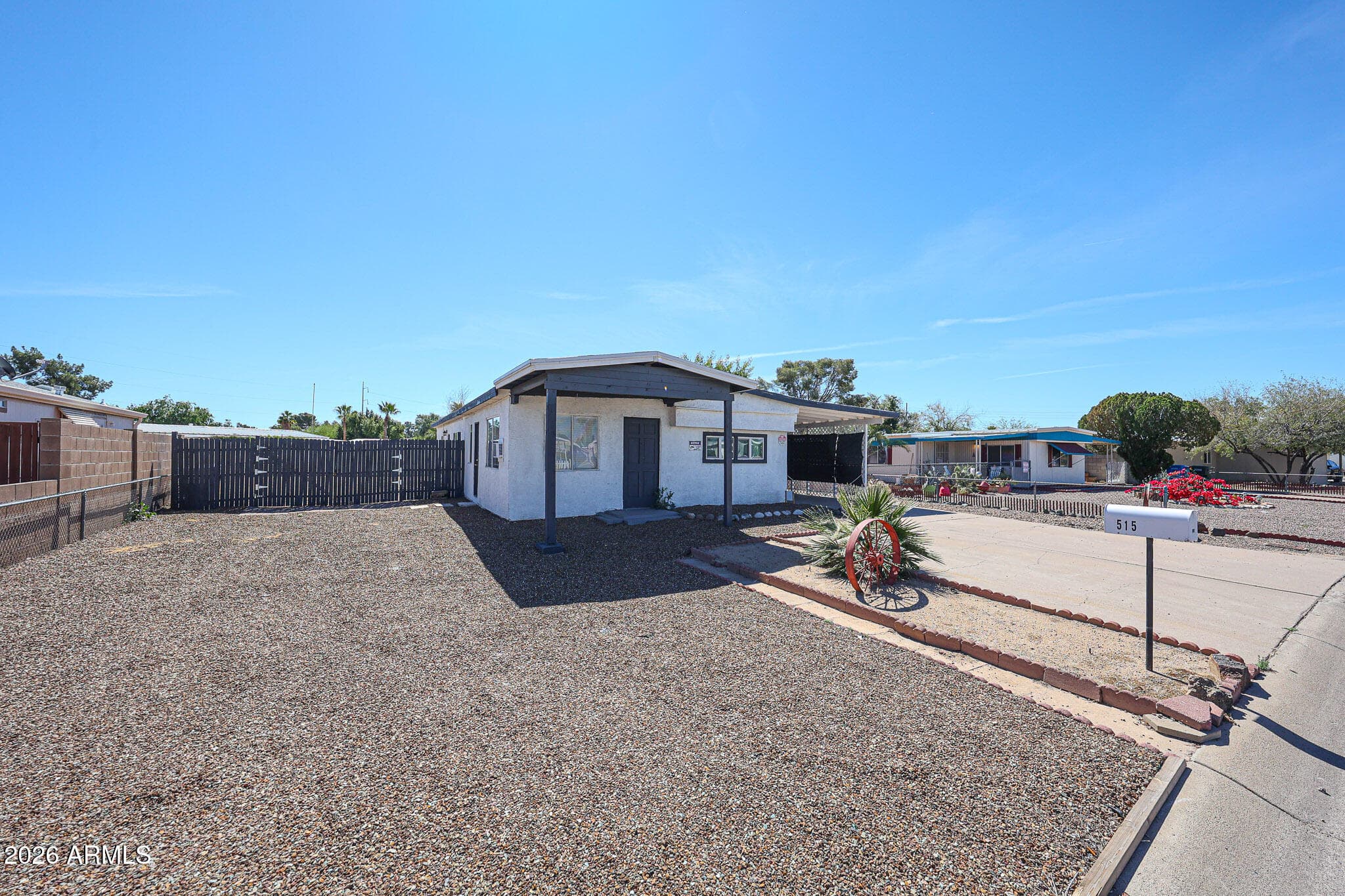 515 E CHARLESTON Avenue, Phoenix, AZ 85022 — photo 3 of 38