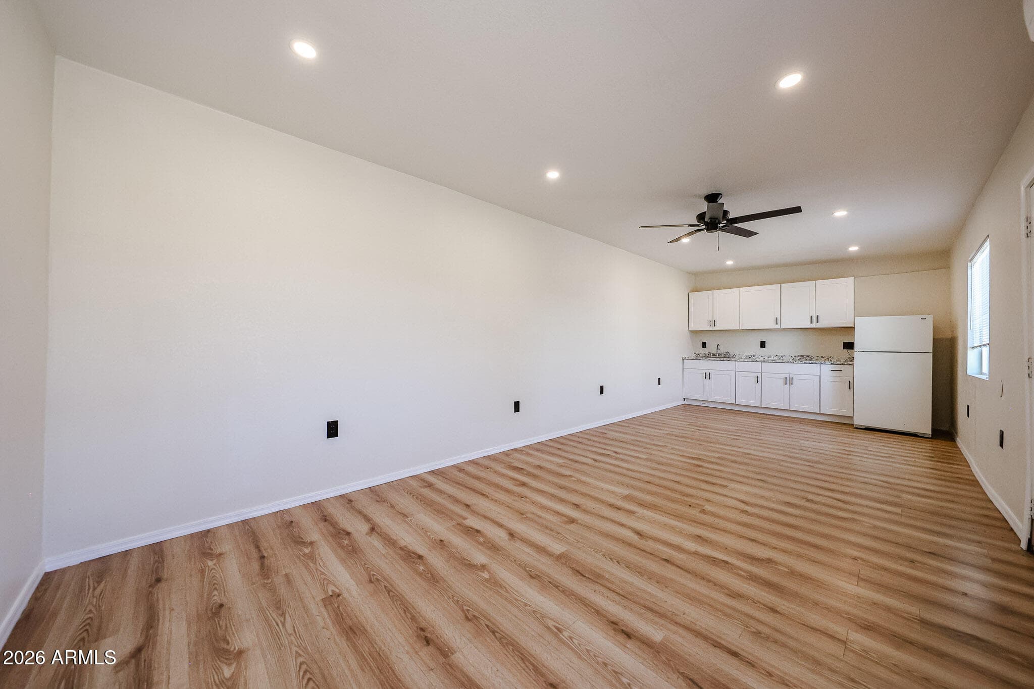 515 E CHARLESTON Avenue, Phoenix, AZ 85022 — photo 24 of 38