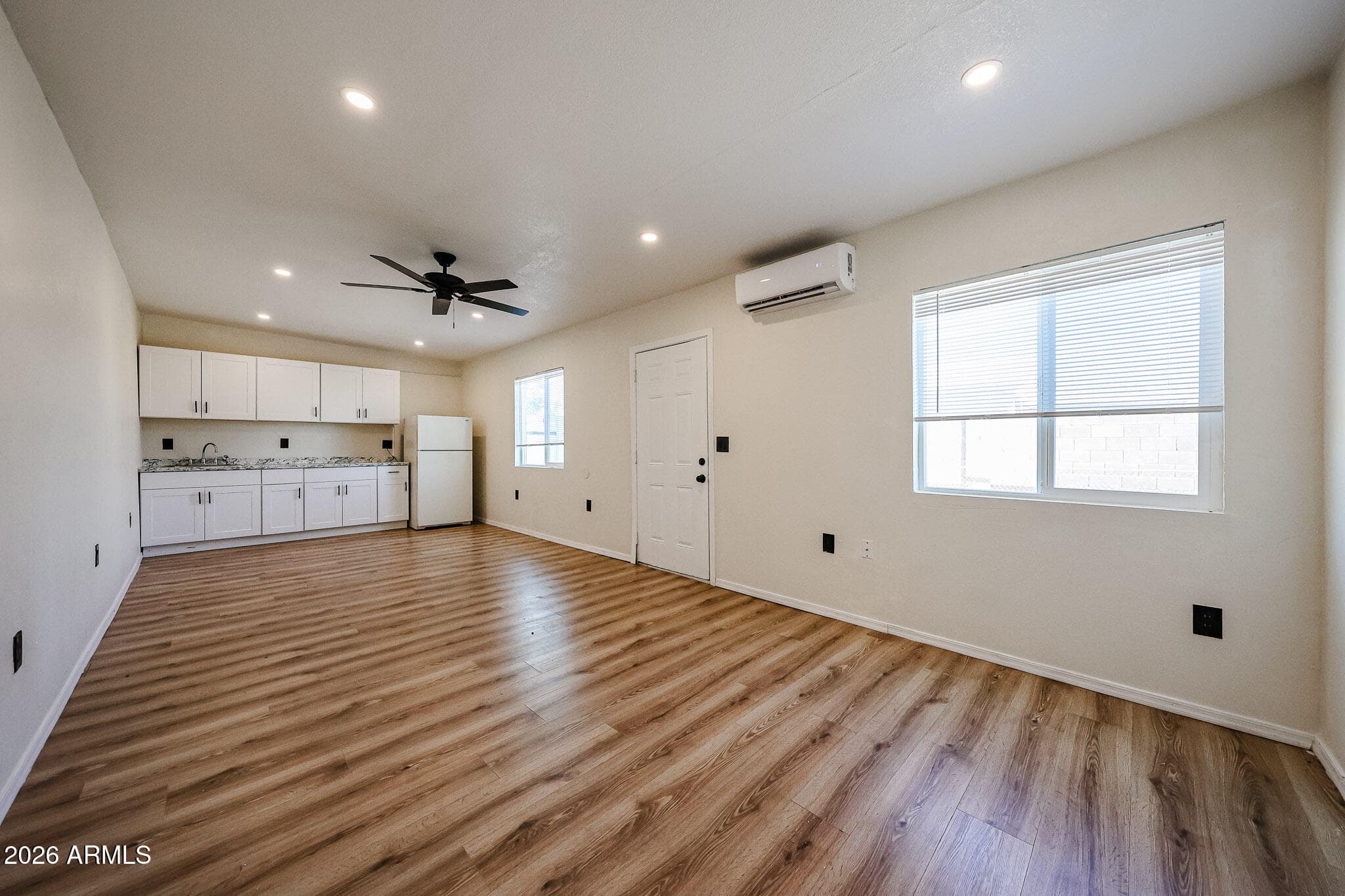 515 E CHARLESTON Avenue, Phoenix, AZ 85022 — photo 25 of 38