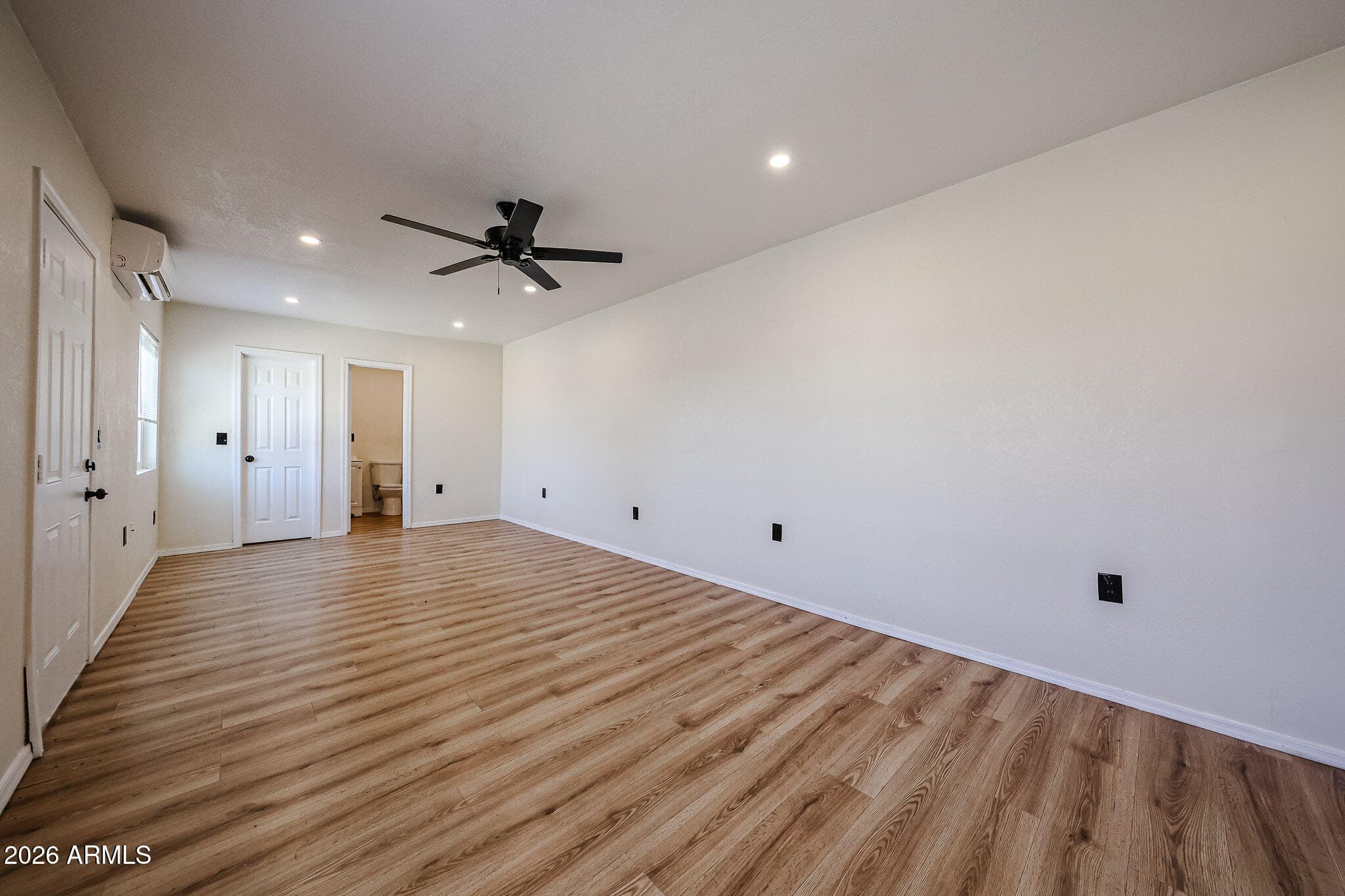 515 E CHARLESTON Avenue, Phoenix, AZ 85022 — photo 26 of 38