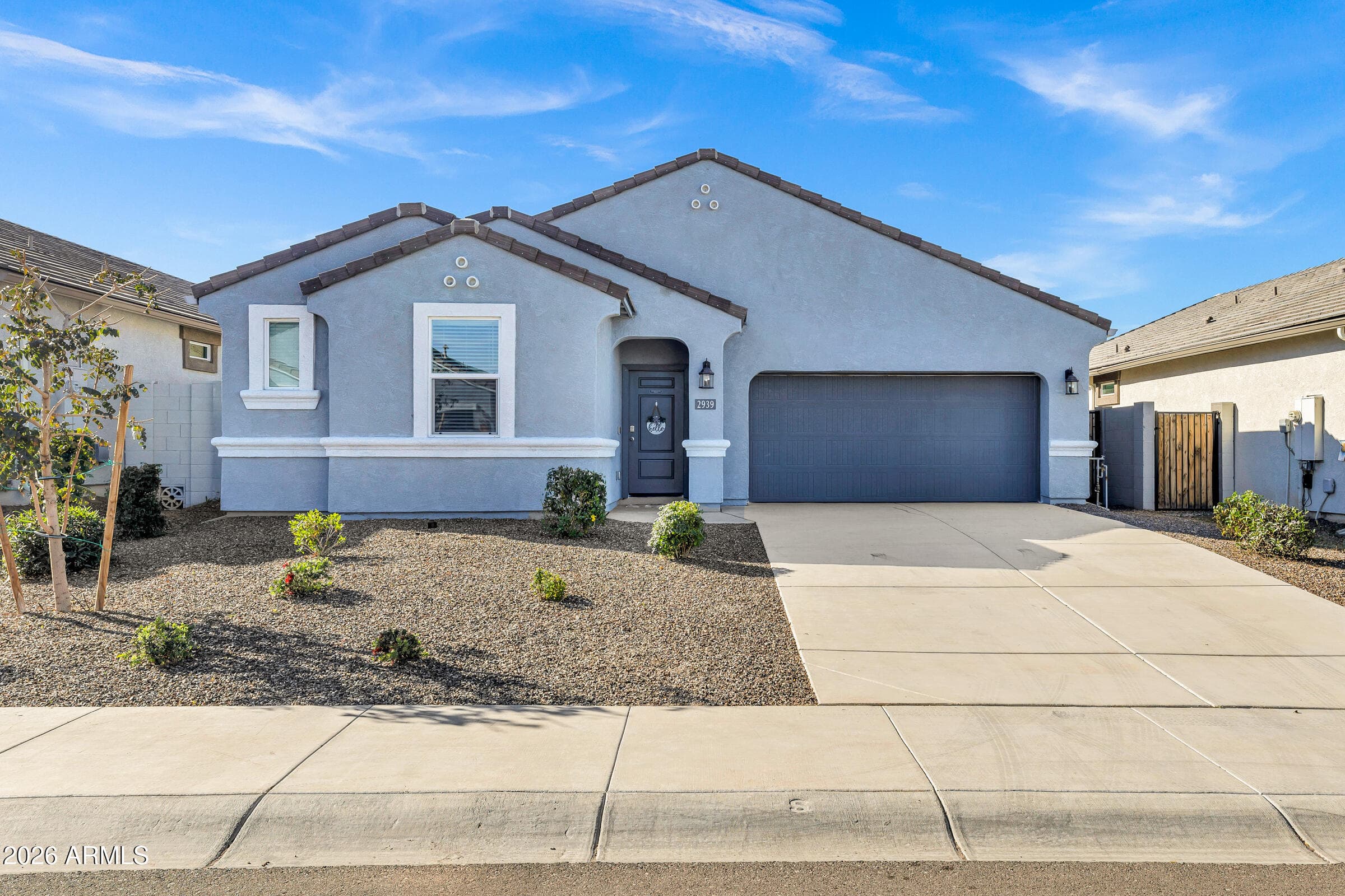 2939 W Shanley Avenue, Apache Junction, AZ 85120 — photo 1 of 42