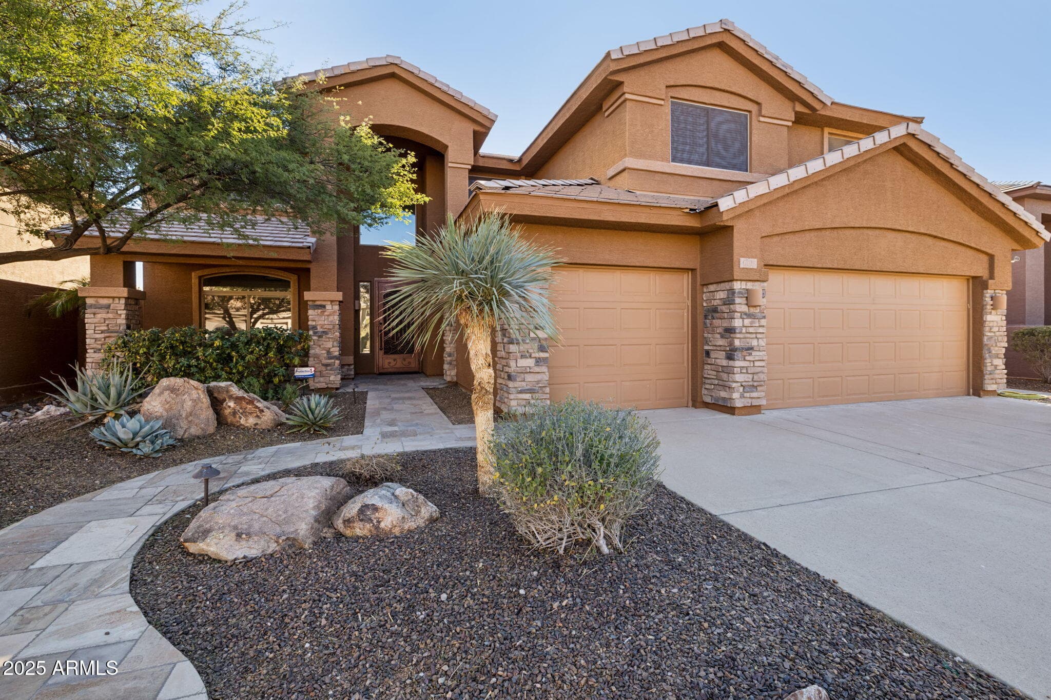6025 E PALOMINO Lane, Scottsdale, AZ 85266 — photo 1 of 40