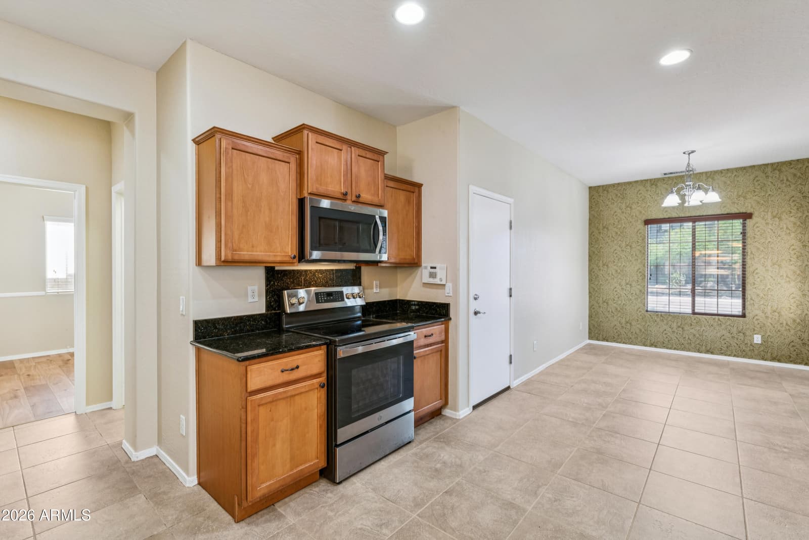 41330 N SALIX Drive, San Tan Valley, AZ 85140 — photo 12 of 50