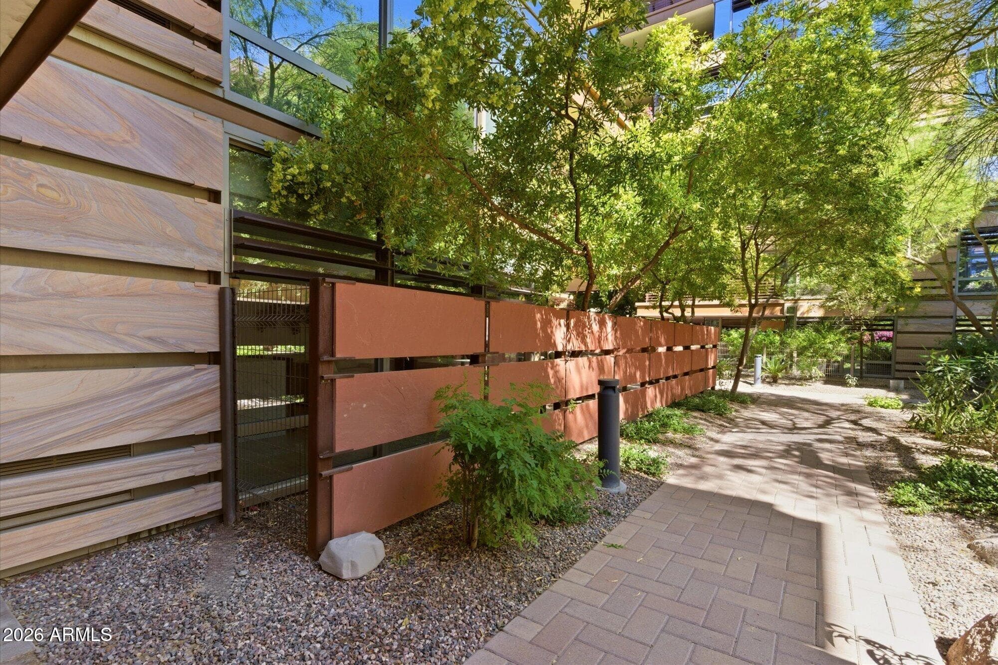 7131 E RANCHO VISTA Drive 1001, Scottsdale, AZ 85251 — photo 2 of 30