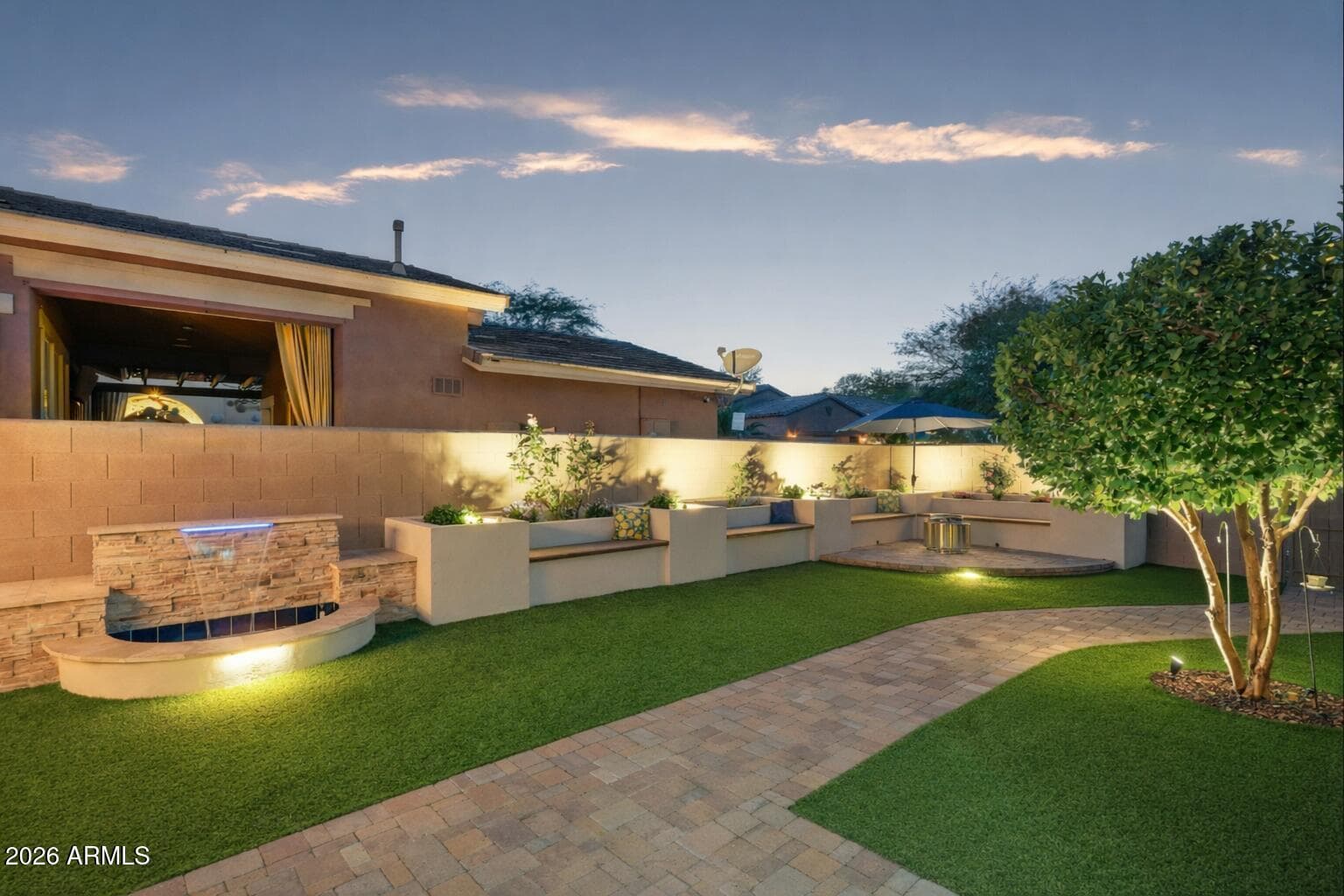 20906 W SUNRISE Lane, Buckeye, AZ 85396 — photo 10 of 44