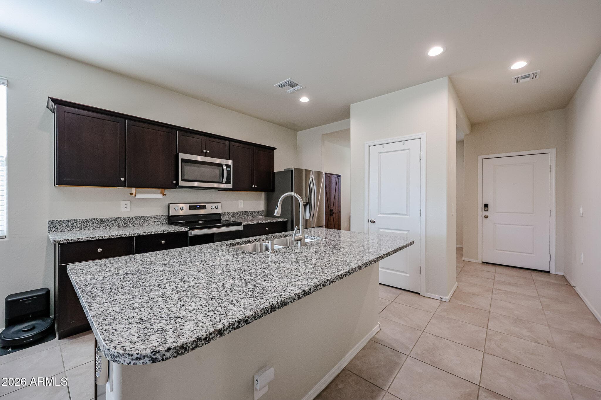 24414 W WOOD Street, Buckeye, AZ 85326 — photo 9 of 34