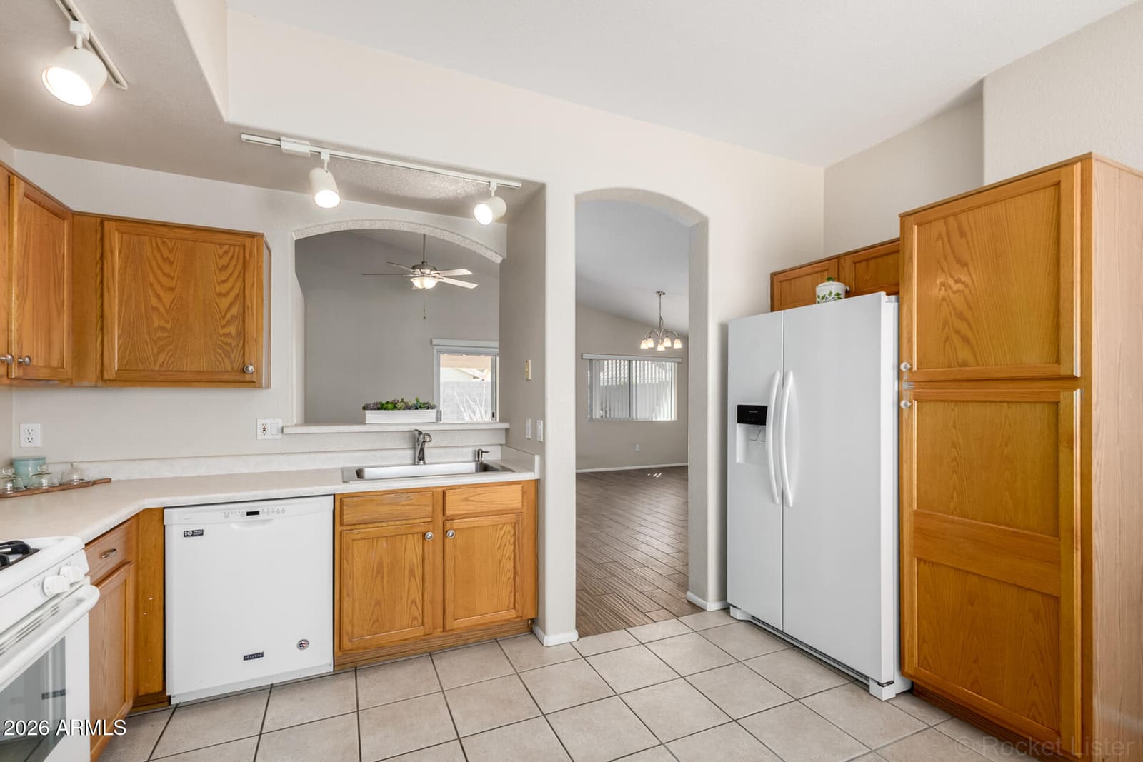 16167 W Hadley Street, Goodyear, AZ 85338 — photo 14 of 38