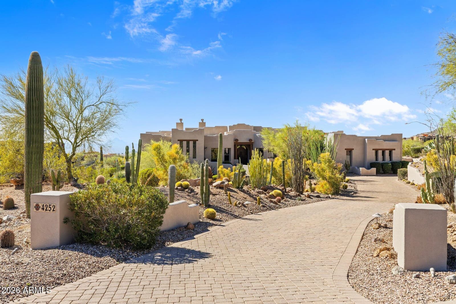 4252 N DIAMOND Point, Mesa, AZ 85207 — photo 10 of 129