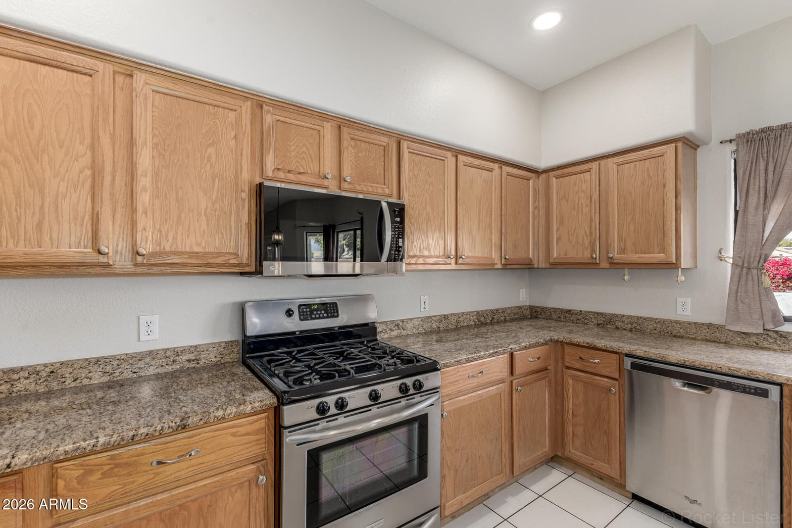 5424 W VILLA MARIA Drive W, Glendale, AZ 85308 — photo 11 of 31