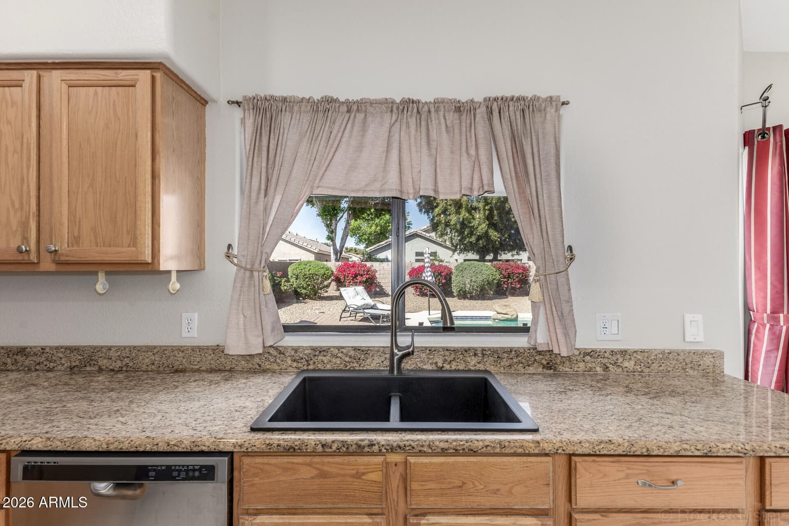 5424 W VILLA MARIA Drive W, Glendale, AZ 85308 — photo 12 of 31