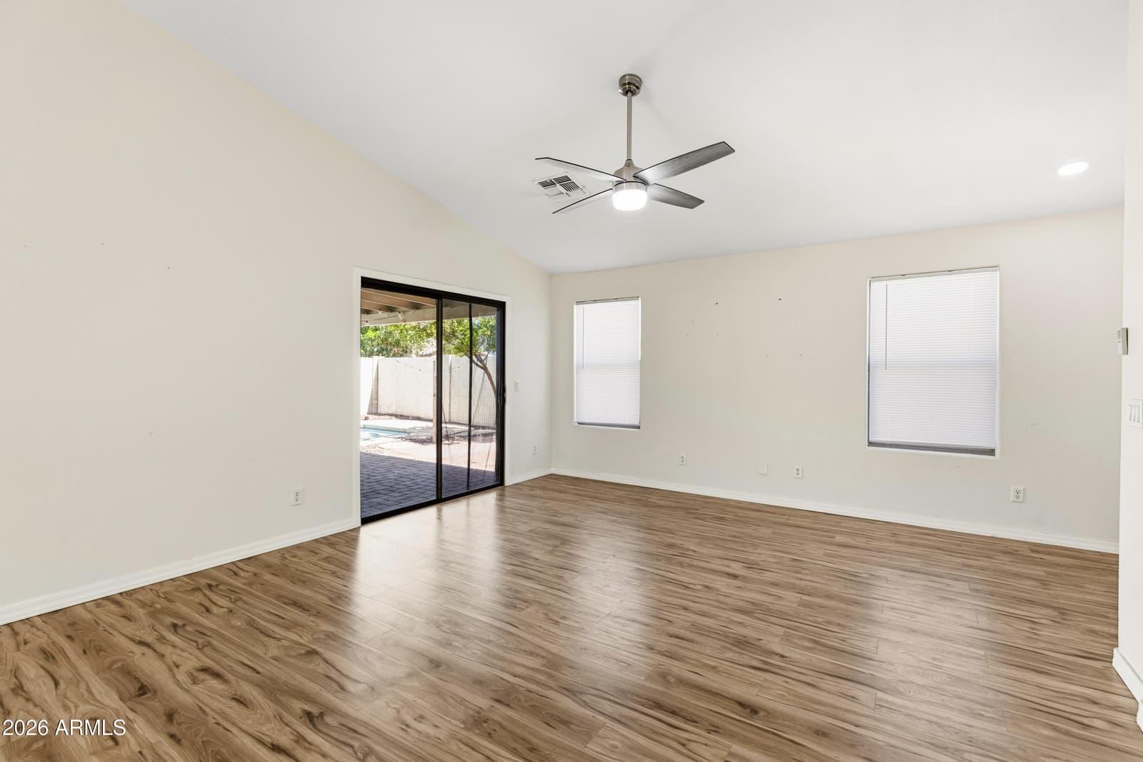 15234 W POLK Street, Goodyear, AZ 85338 — photo 5 of 31