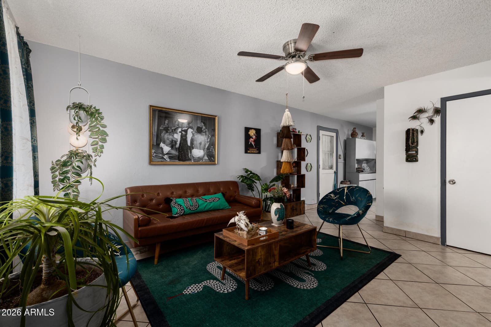 6952 W WOLF Street, Phoenix, AZ 85033 — photo 5 of 25