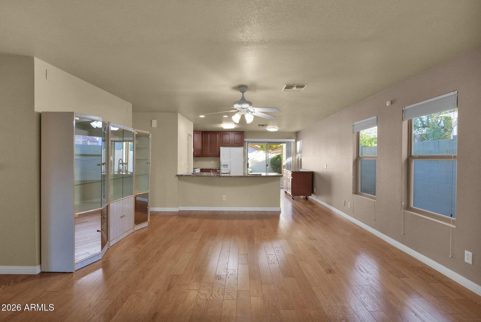 1074 E Arabian Drive, Gilbert, AZ 85296 — photo 4 of 40