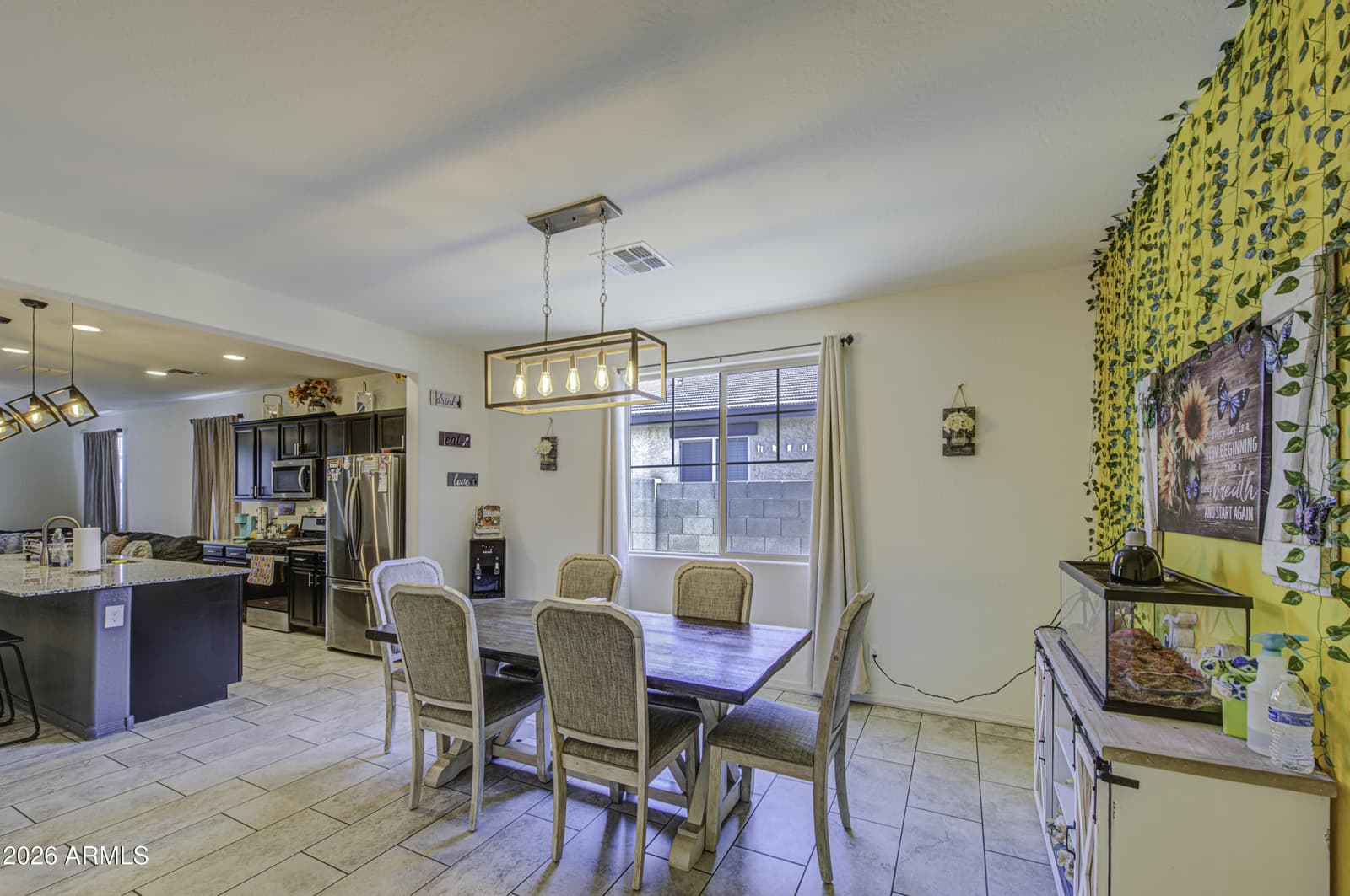10856 W LUKE Avenue, Phoenix, AZ 85037 — photo 4 of 41