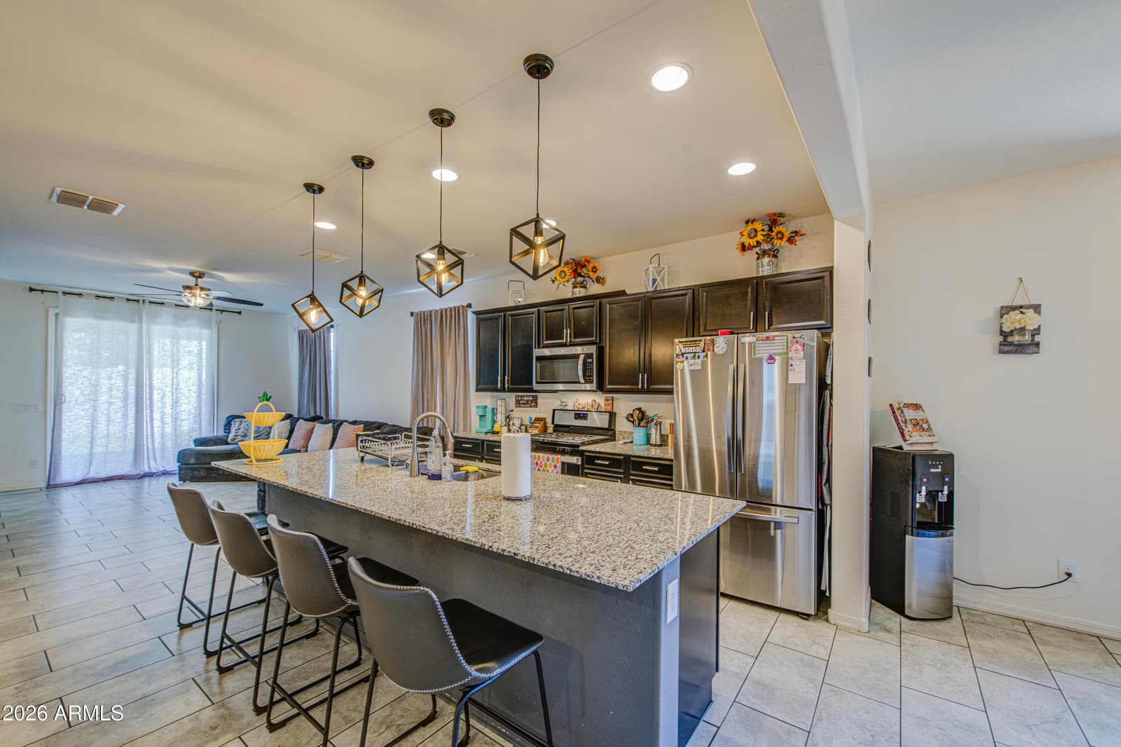 10856 W LUKE Avenue, Phoenix, AZ 85037 — photo 8 of 41