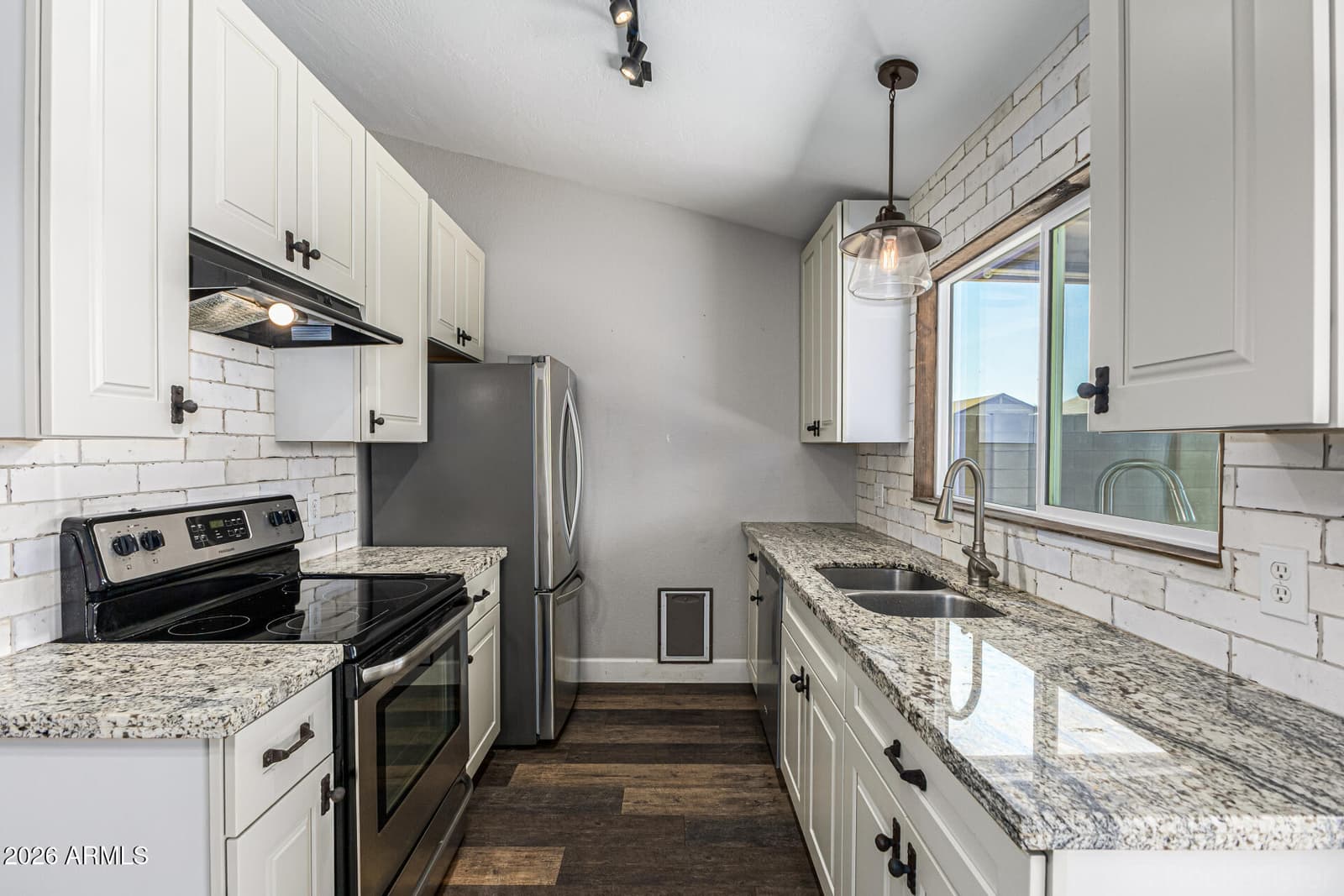 3033 W POTTER Drive, Phoenix, AZ 85027 — photo 10 of 23