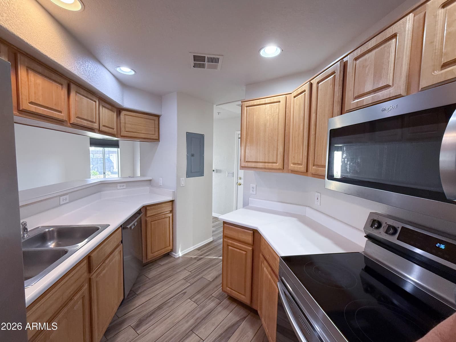 7101 W BEARDSLEY Road 711, Glendale, AZ 85308 — photo 4 of 32