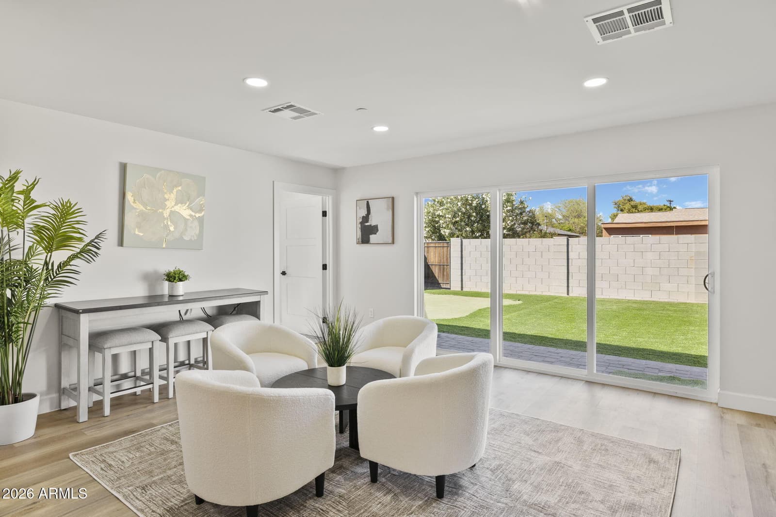 8632 E HIGHLAND Avenue, Scottsdale, AZ 85251 — photo 16 of 47