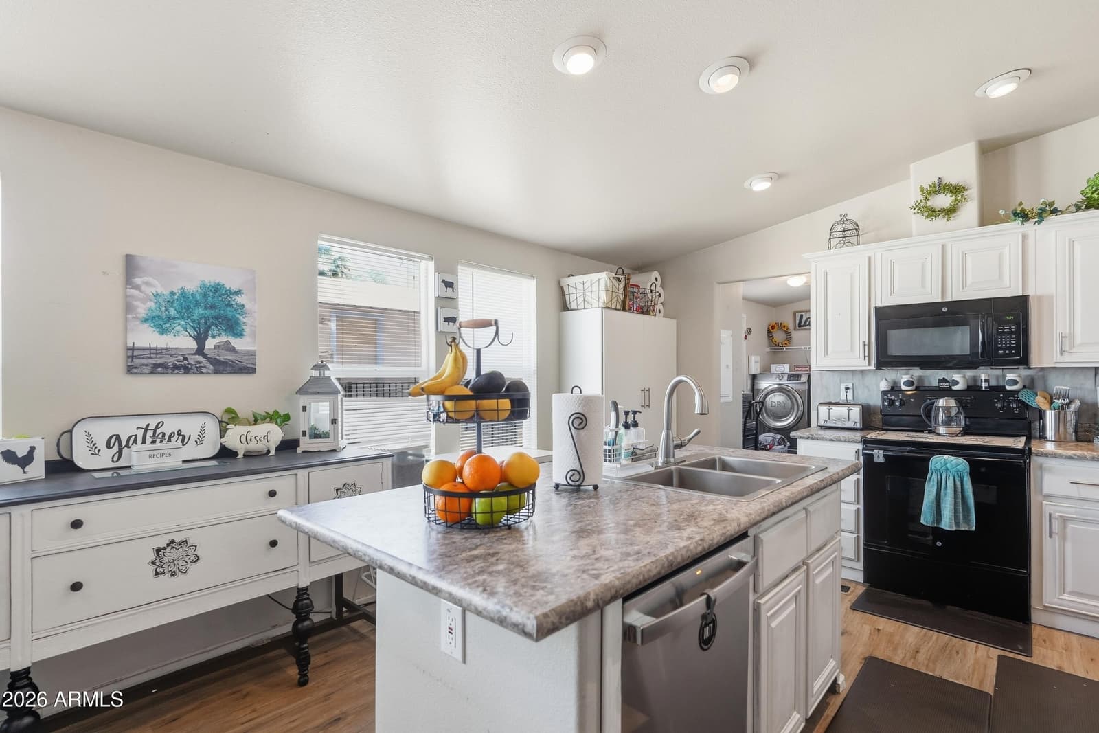 2140 E Michigan Avenue 8, Phoenix, AZ 85022 — photo 10 of 29