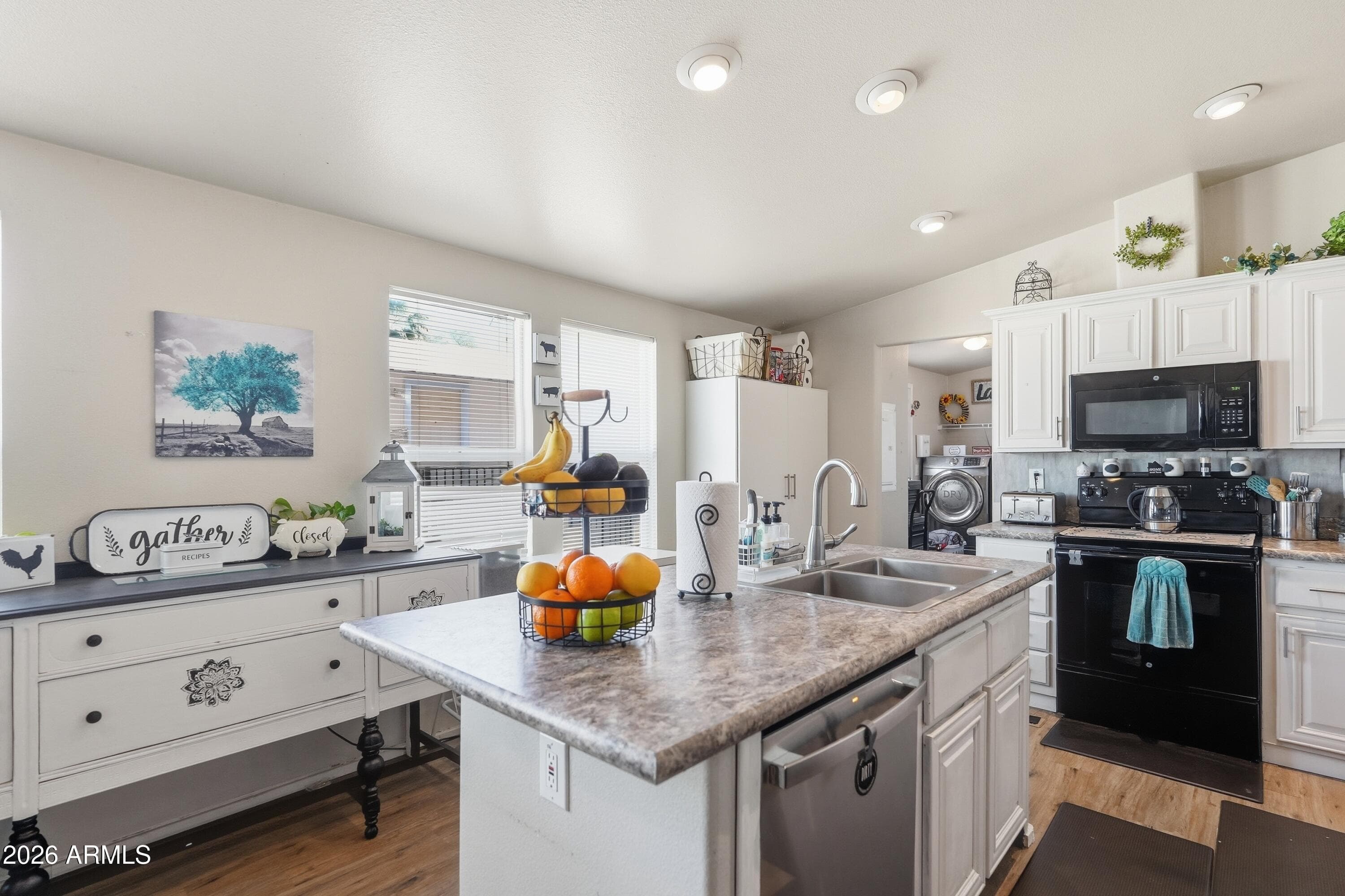 2140 E Michigan Avenue 8, Phoenix, AZ 85022 — photo 10 of 29