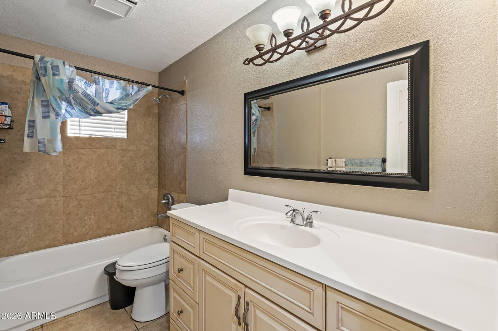 3244 E HILLERY Drive, Phoenix, AZ 85032 — photo 7 of 26