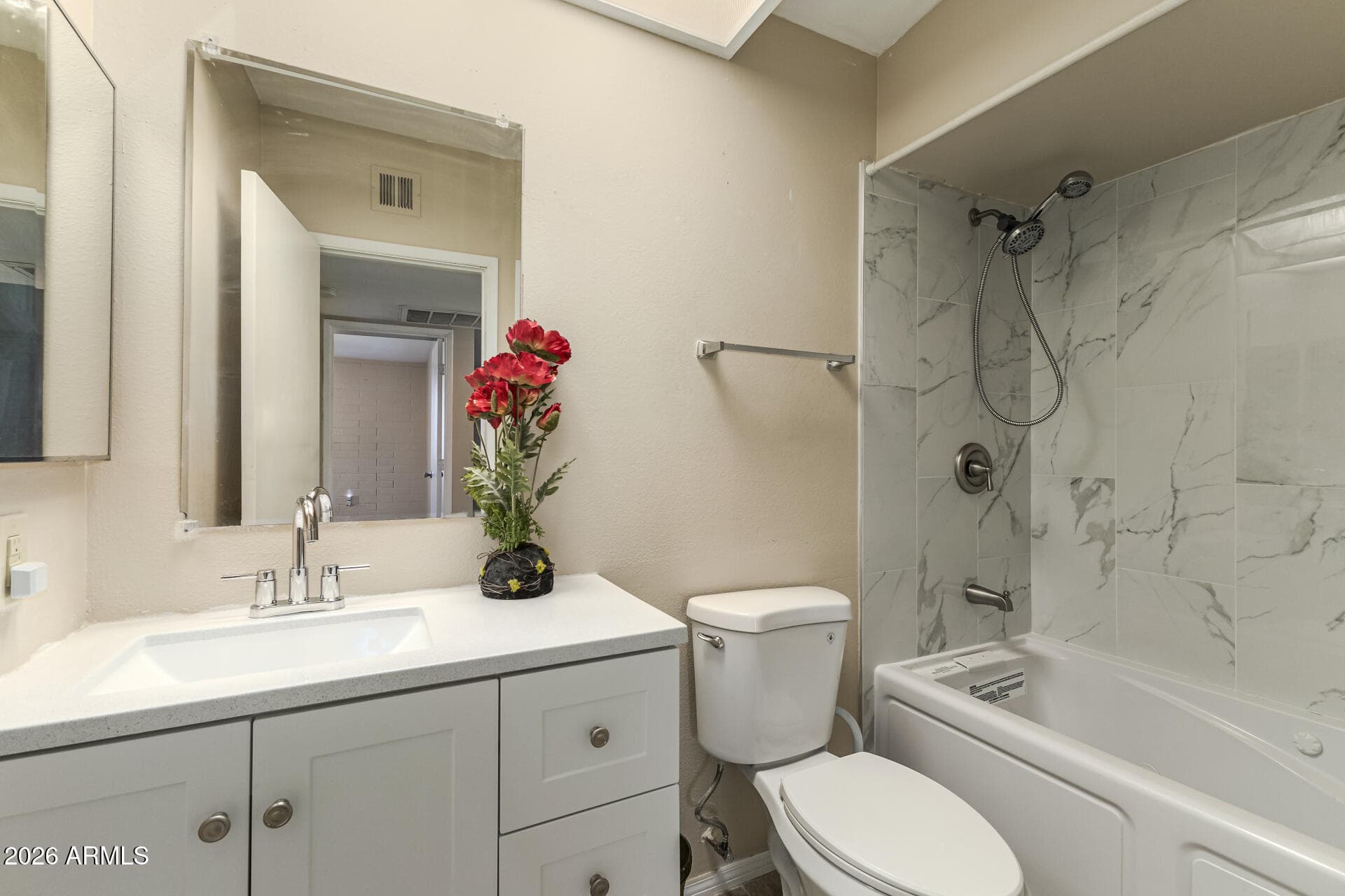 10752 W PEORIA Avenue, Sun City, AZ 85351 — photo 7 of 24