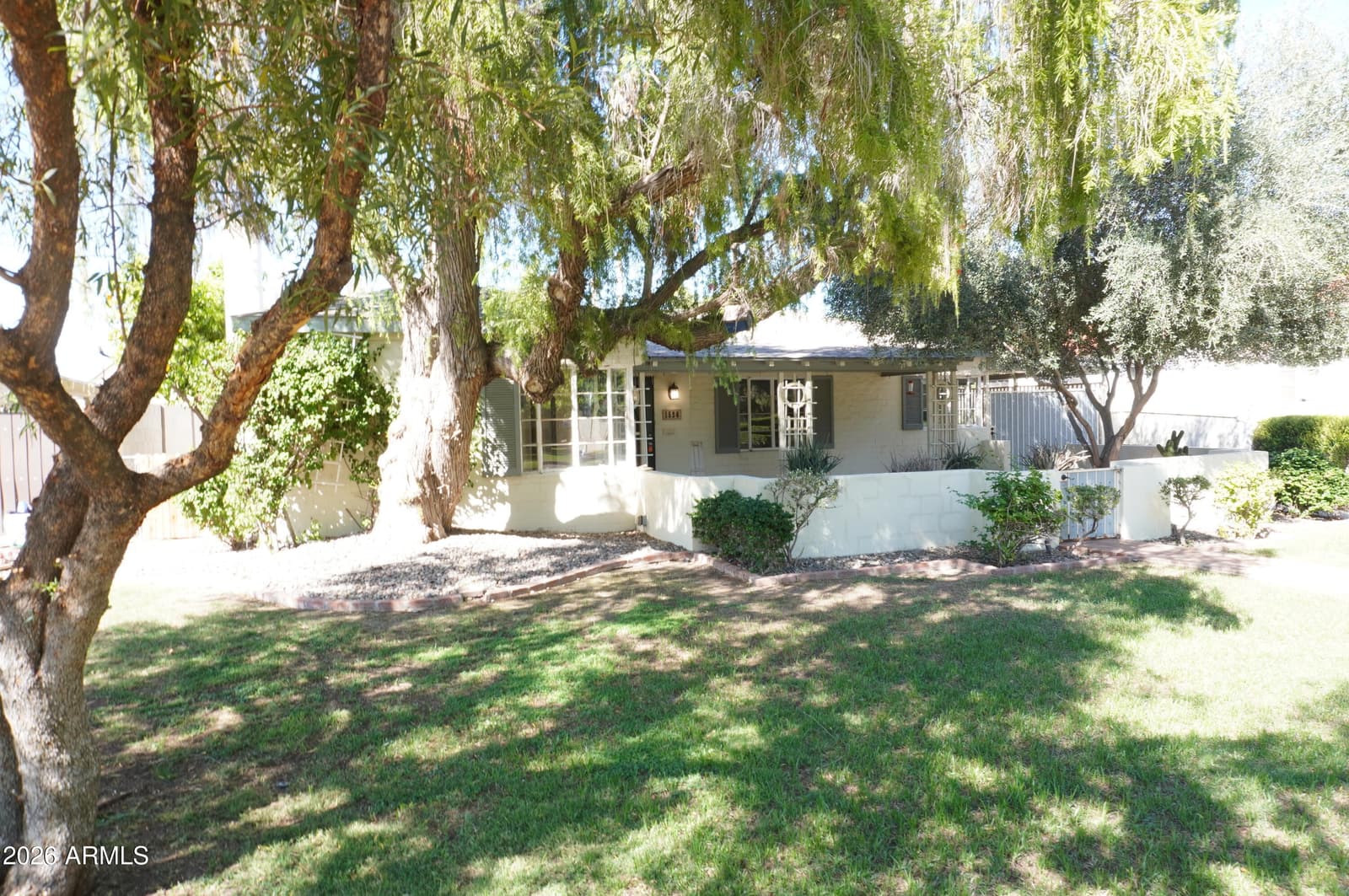1526 W Wilshire Drive, Phoenix, AZ 85007 — photo 15 of 66