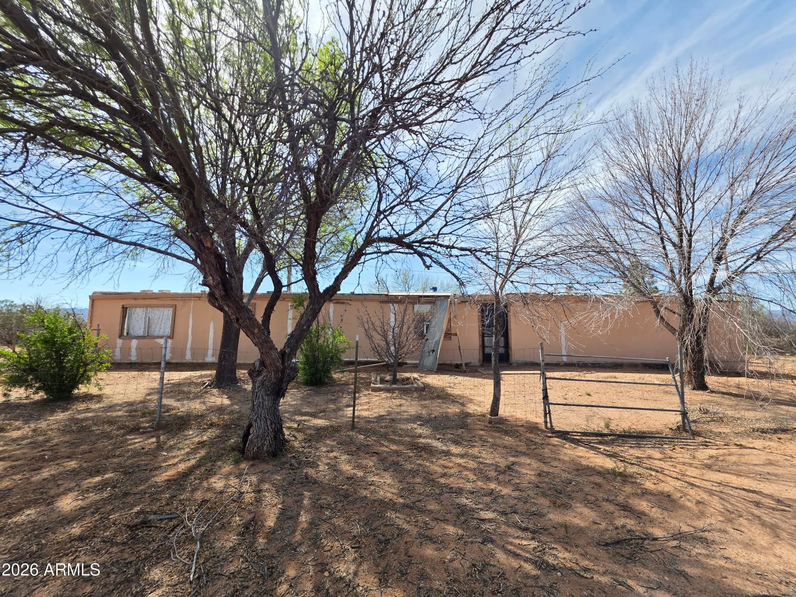 1733 N GUNSMOKE Avenue, Sierra Vista, AZ 85635 — photo 9 of 43