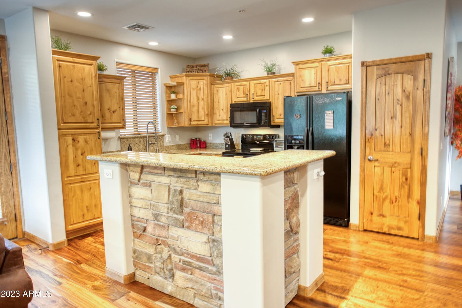 3700 W BLACK OAK Loop A4, Show Low, AZ 85901 — photo 6 of 25