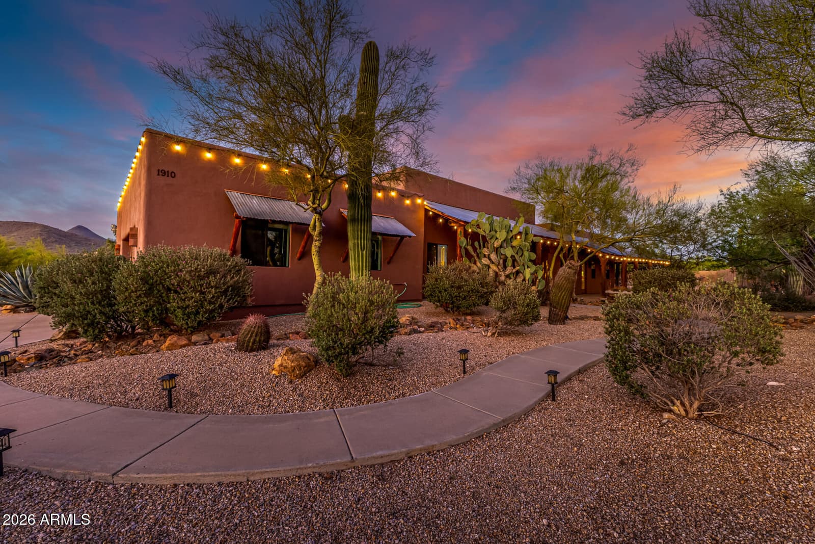1910 E JOY RANCH Road, Phoenix, AZ 85086 — photo 2 of 34