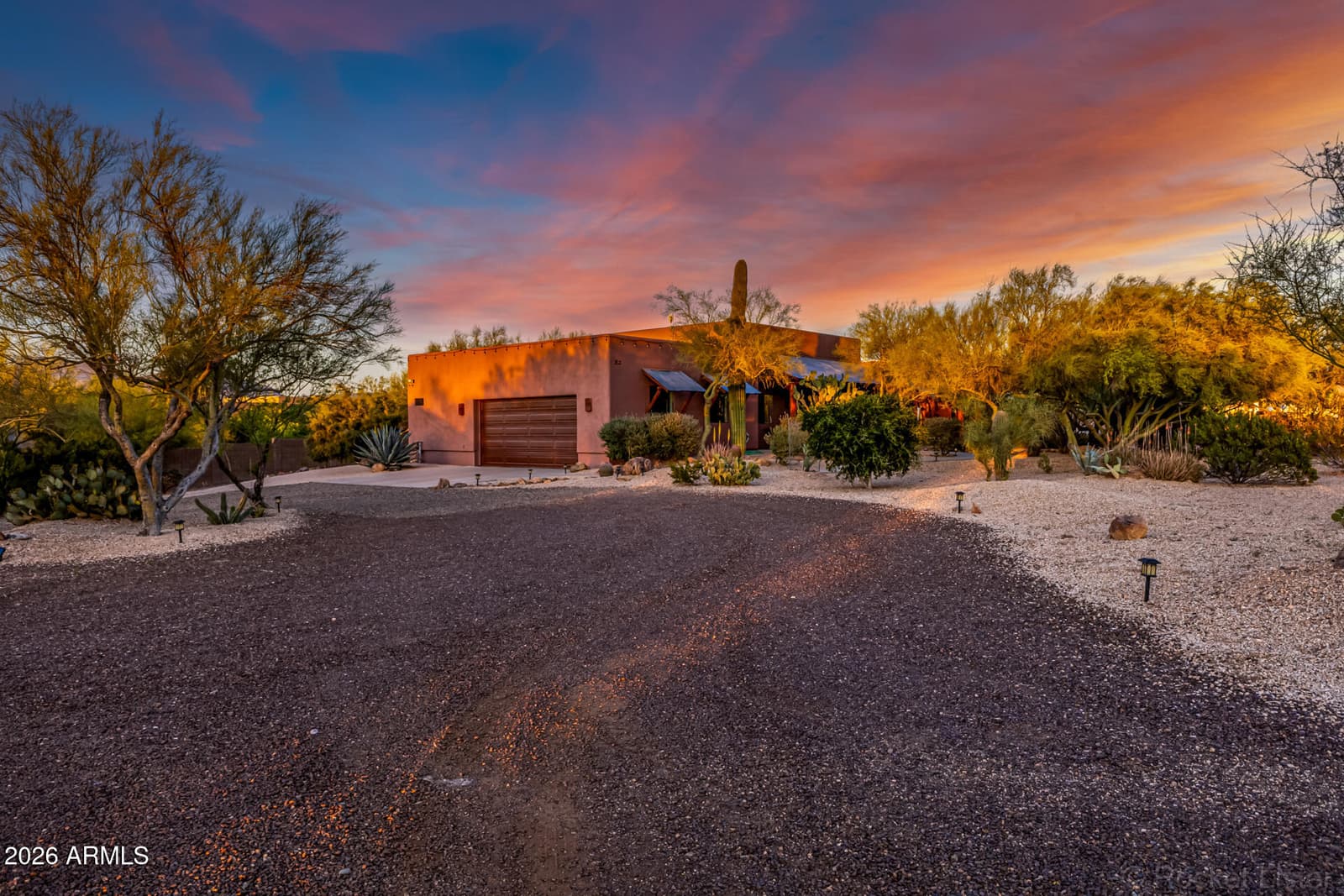 1910 E JOY RANCH Road, Phoenix, AZ 85086 — photo 3 of 34