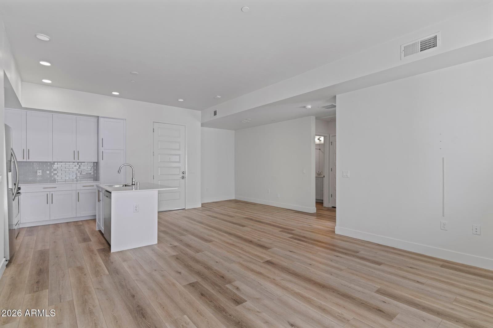 7300 E EARLL Drive 1018, Scottsdale, AZ 85251 — photo 15 of 43