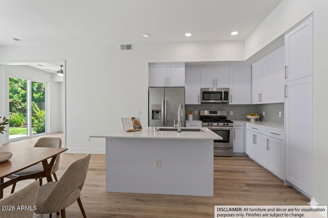 7300 E EARLL Drive 1018, Scottsdale, AZ 85251 — photo 4 of 43