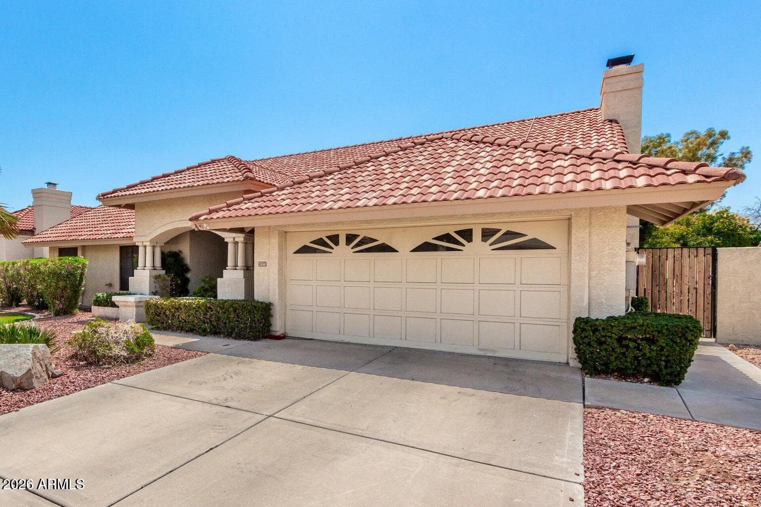 6727 W Kristal Way, Glendale, AZ 85308 — photo 5 of 48