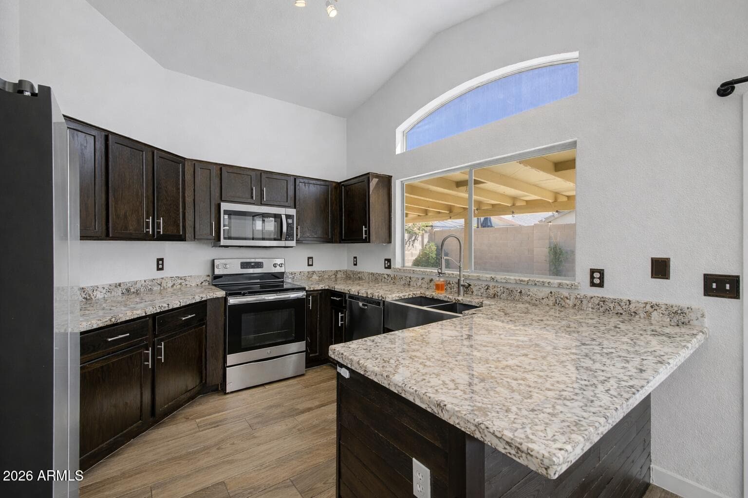 109 W Mohawk Drive, Phoenix, AZ 85027 — photo 2 of 23