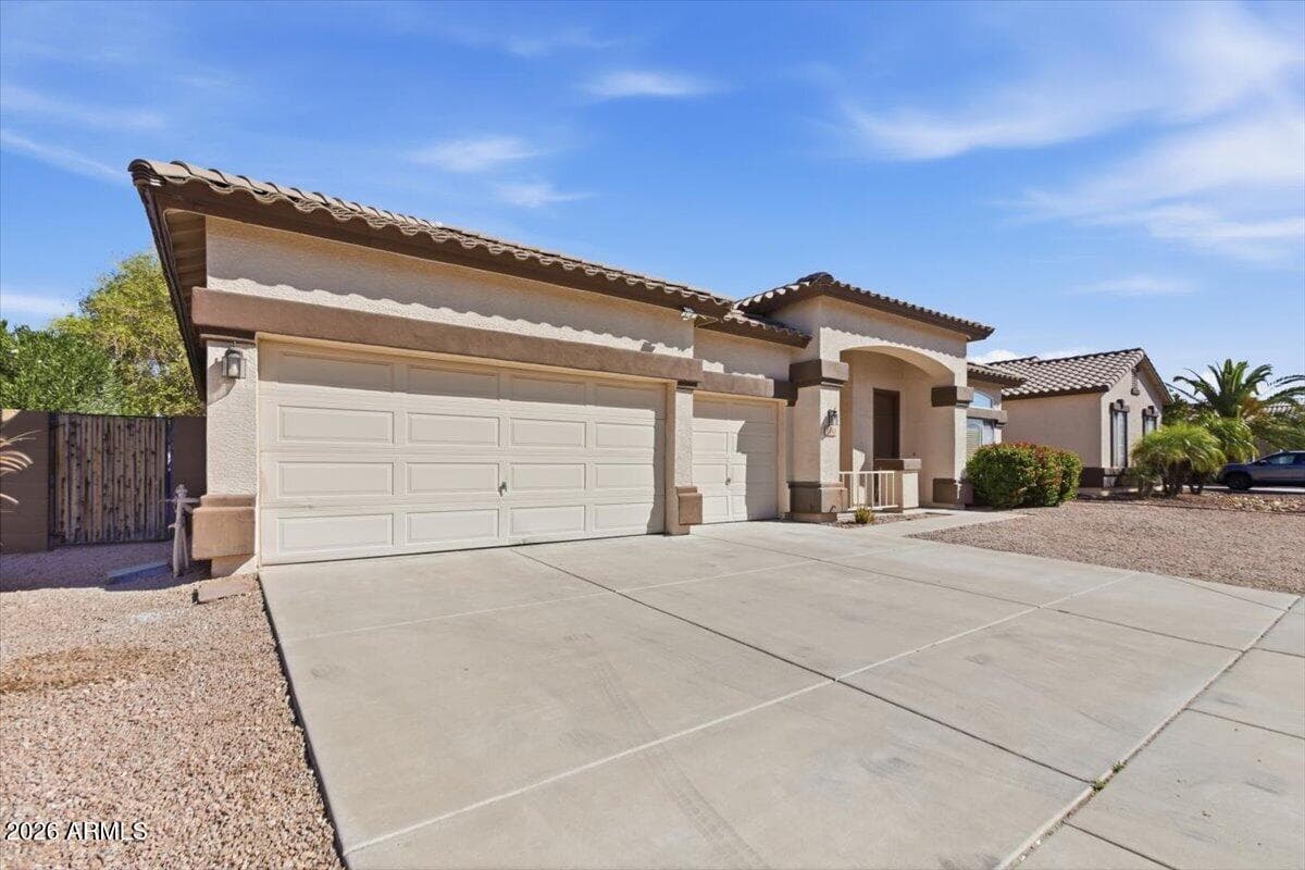 3410 W ALICIA Drive, Laveen, AZ 85339 — photo 5 of 36