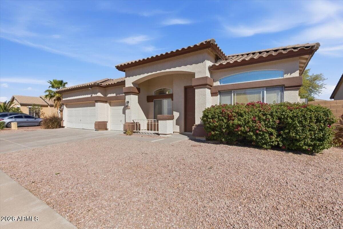 3410 W ALICIA Drive, Laveen, AZ 85339 — photo 6 of 36