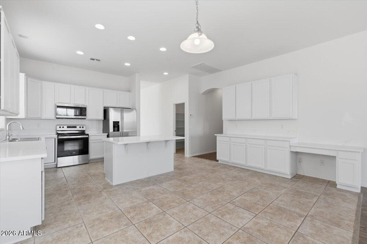 3410 W ALICIA Drive, Laveen, AZ 85339 — photo 12 of 36