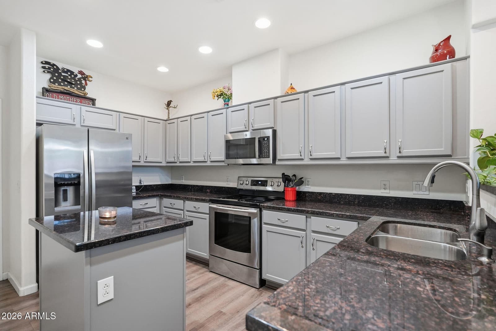 42424 N GAVILAN PEAK Parkway 28102, Anthem, AZ 85086 — photo 2 of 75